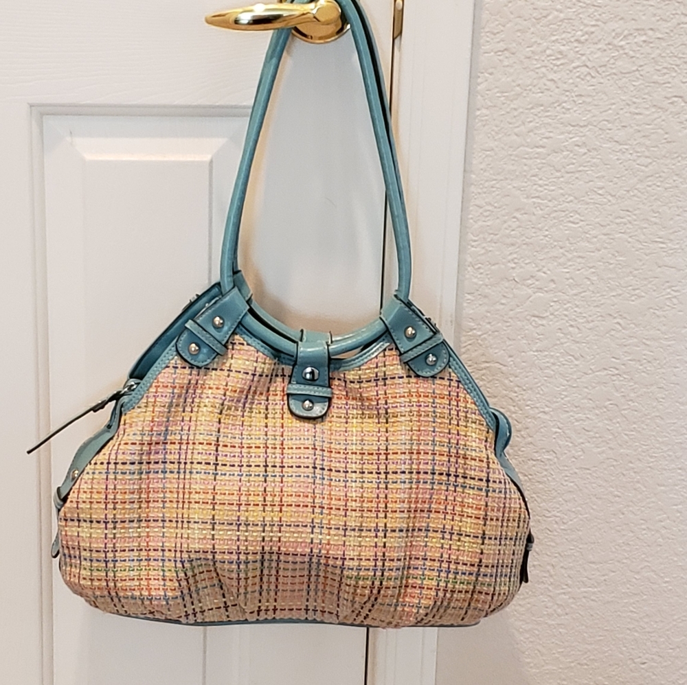 Women's handbag